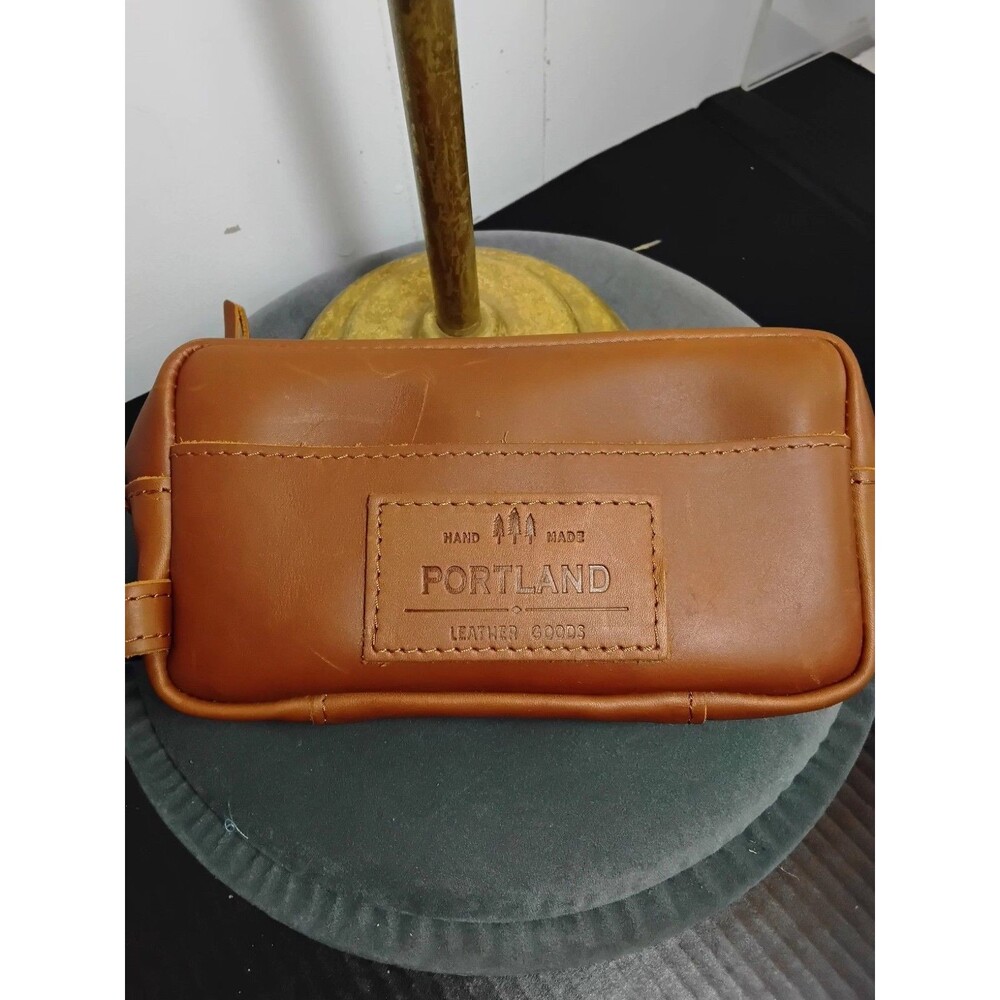 Portland Leather Goods men travel bag
